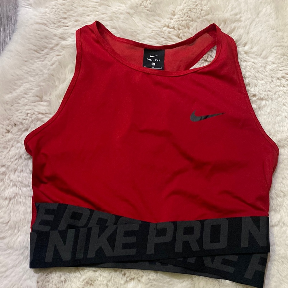 Nike Pro Crop Top